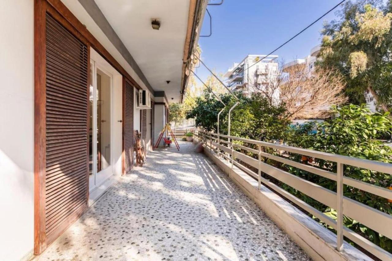 Spacious Renovated Flat In The Athens Riviera Экстерьер фото