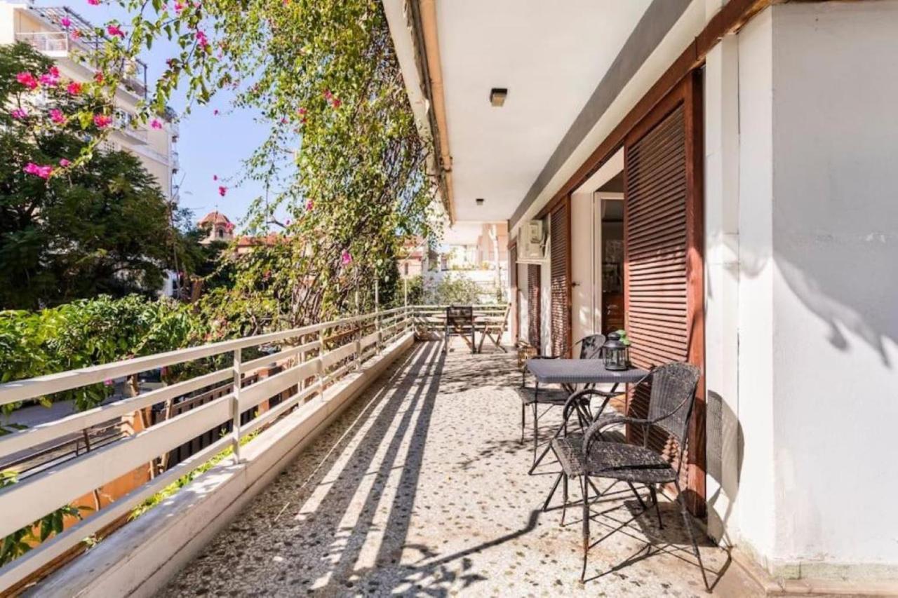 Spacious Renovated Flat In The Athens Riviera Экстерьер фото