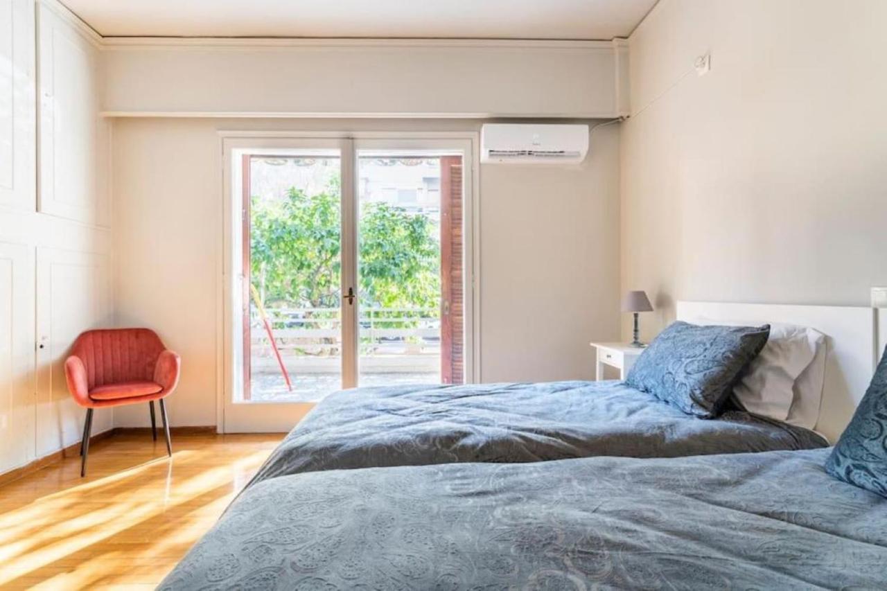 Spacious Renovated Flat In The Athens Riviera Экстерьер фото