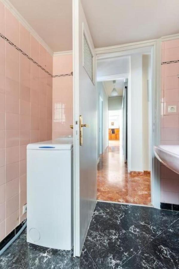 Spacious Renovated Flat In The Athens Riviera Экстерьер фото